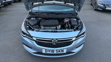 Vauxhall Astra 1.4i 16V Design 5dr Petrol Hatchback
